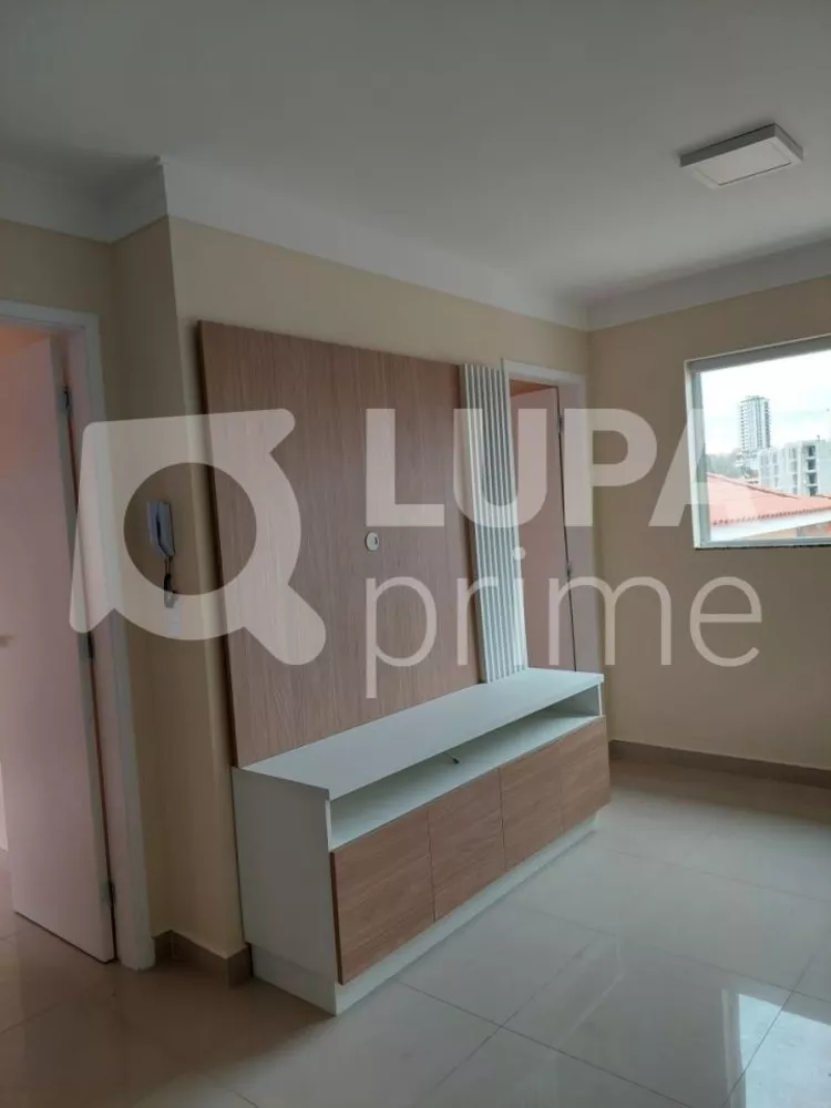 Apartamento à venda com 2 quartos, 46m² - Foto 1