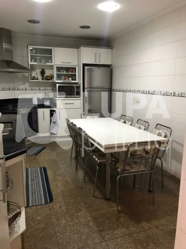 Casa, 3 quartos, 238 m² - Foto 3