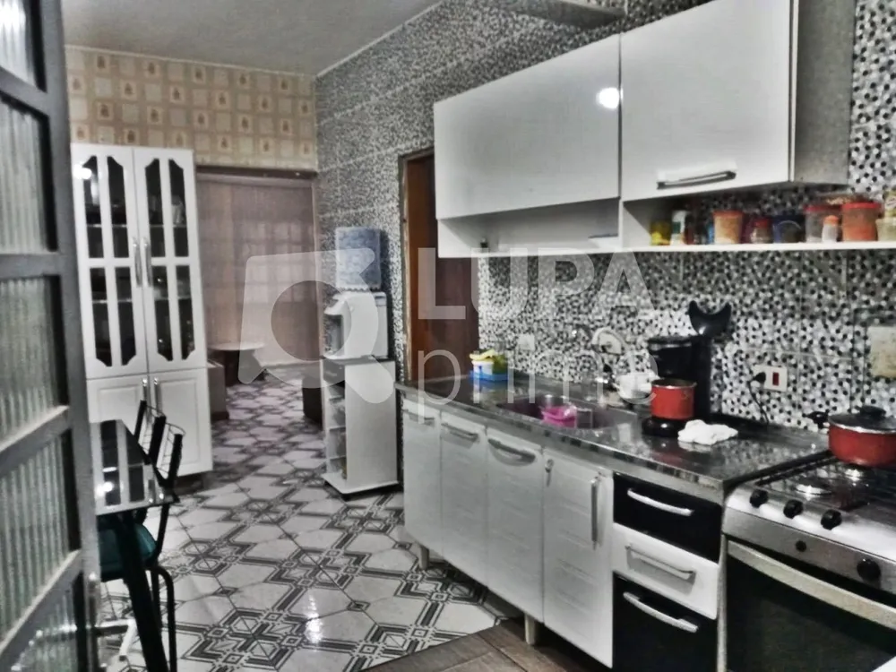 Casa, 3 quartos, 146 m² - Foto 1