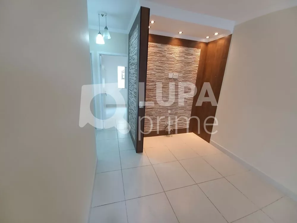 Casa à venda com 3 quartos, 114m² - Foto 4