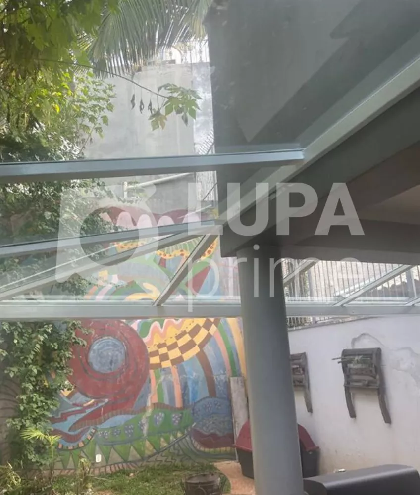 Casa para alugar com 4 quartos, 210m² - Foto 4