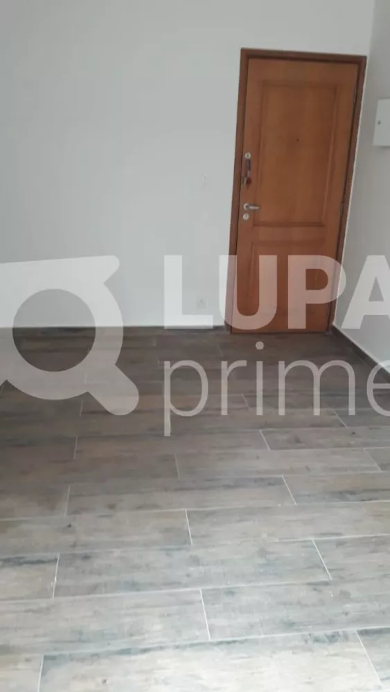 Apartamento à venda com 3 quartos, 60m² - Foto 4