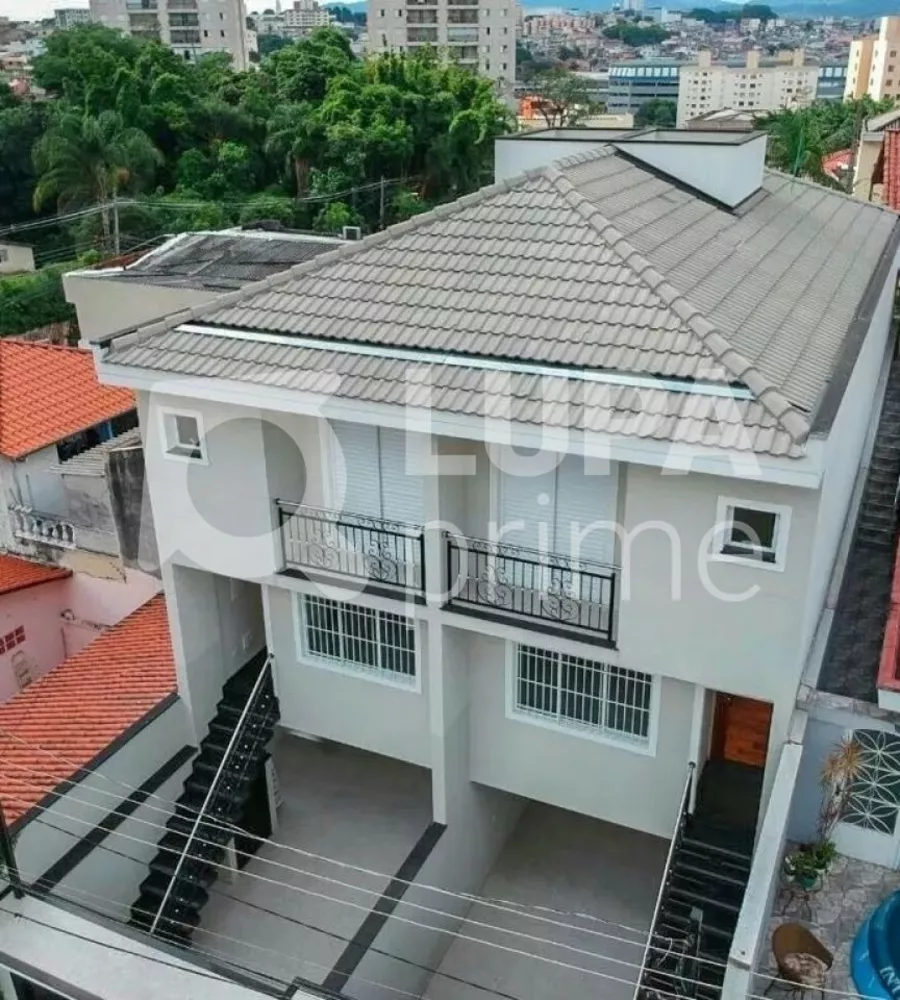 Casa à venda com 3 quartos, 173m² - Foto 1