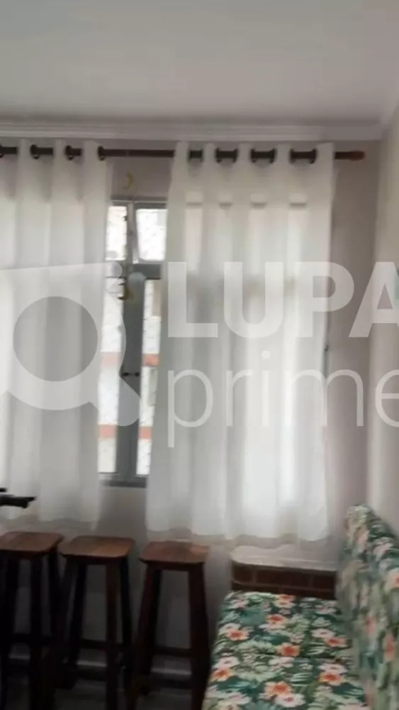 Apartamento à venda com 1 quarto, 50m² - Foto 4