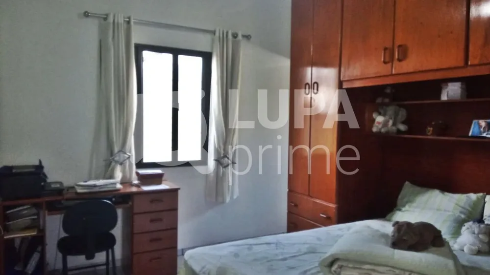 Casa, 3 quartos, 220 m² - Foto 11