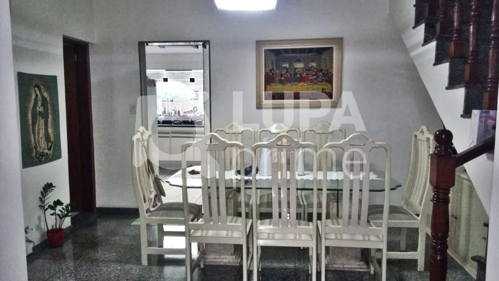 Casa, 3 quartos, 220 m² - Foto 3