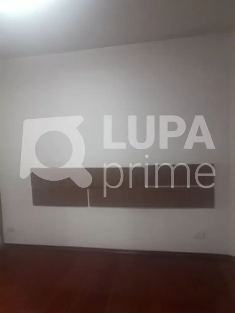 Casa à venda com 3 quartos, 100m² - Foto 1