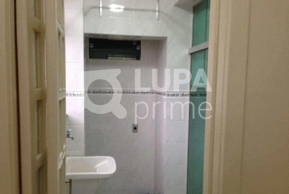 Apartamento para alugar com 2 quartos, 72m² - Foto 2