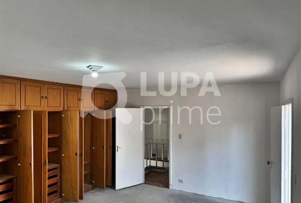 Casa à venda com 3 quartos, 186m² - Foto 4