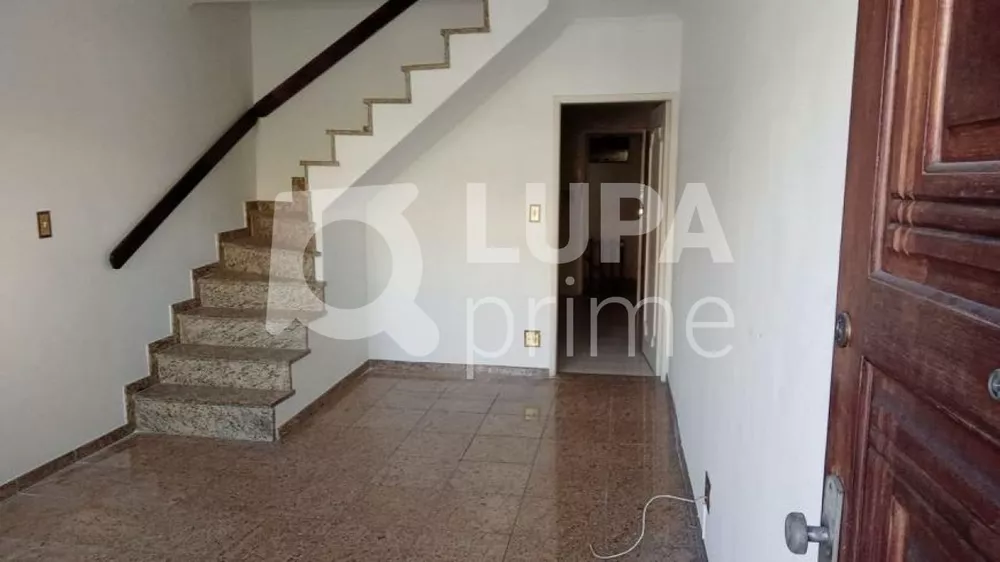 Casa à venda com 2 quartos, 92m² - Foto 1