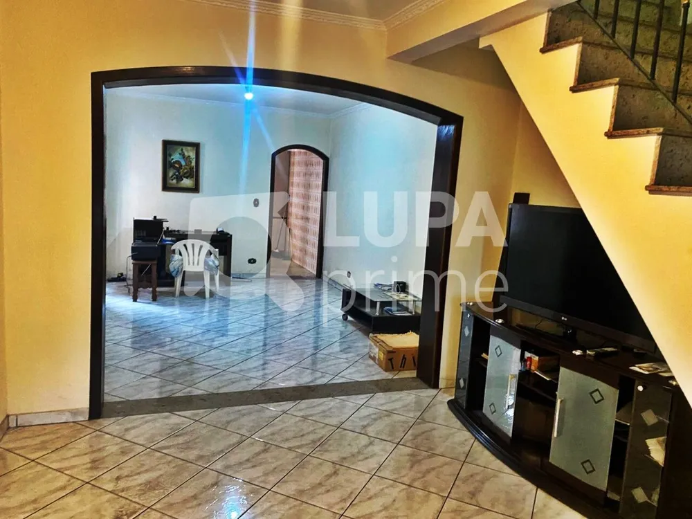 Casa, 3 quartos, 200 m² - Foto 2