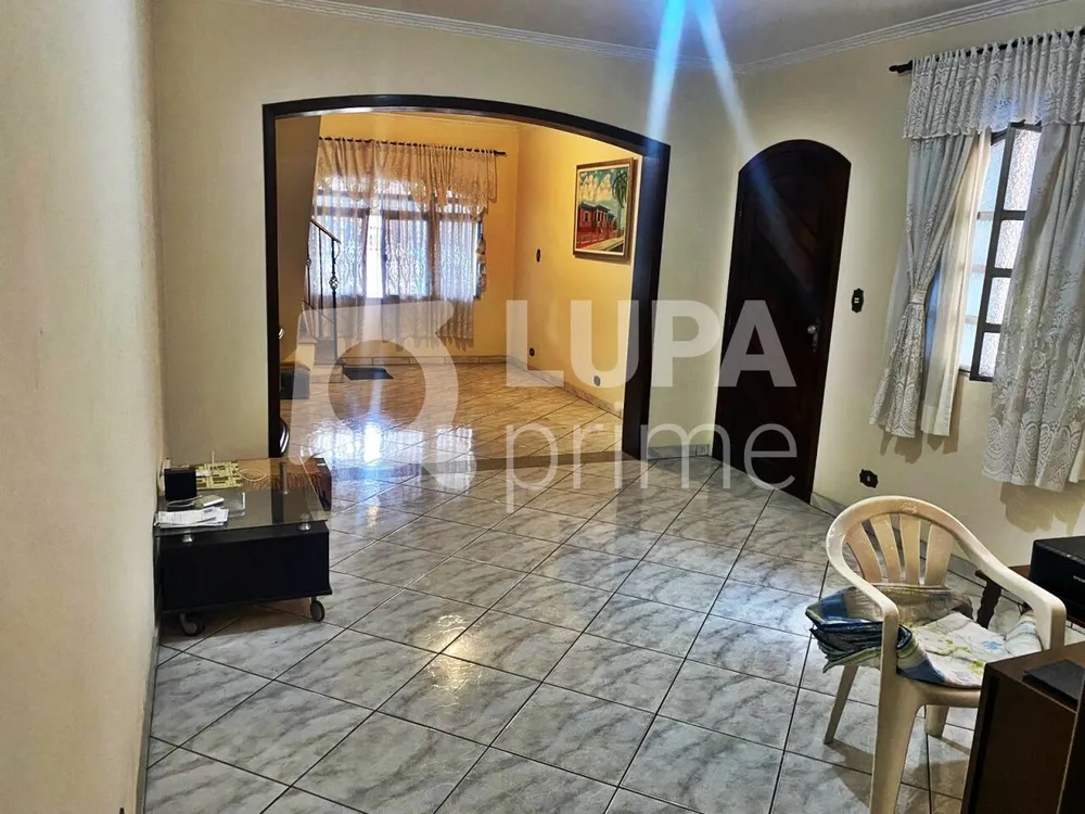 Casa, 3 quartos, 200 m² - Foto 1