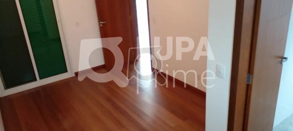 Casa à venda com 3 quartos, 250m² - Foto 4