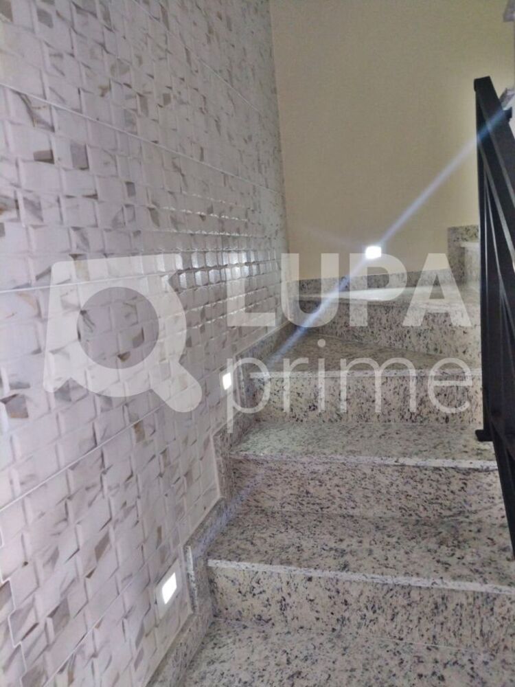 Casa, 3 quartos, 122 m² - Foto 2