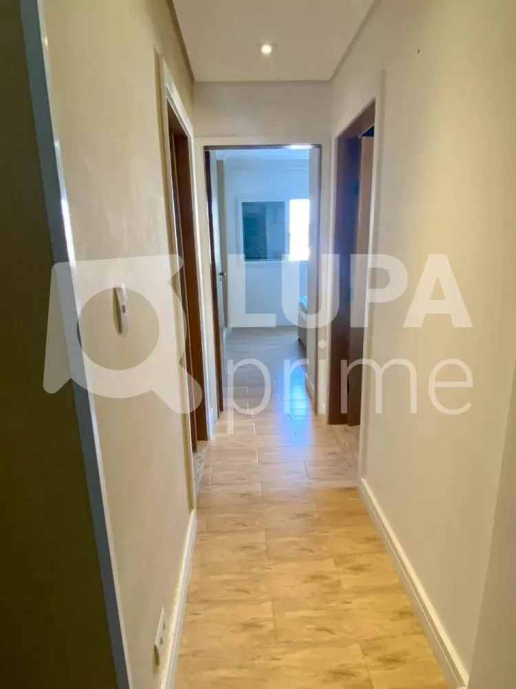 Apartamento à venda com 2 quartos, 64m² - Foto 4