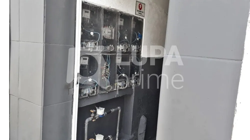 Casa, 10 quartos, 267 m² - Foto 2