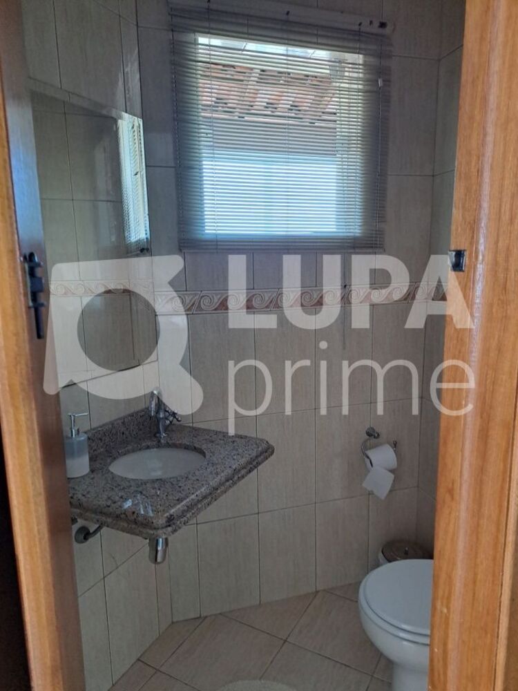 Casa, 3 quartos, 210 m² - Foto 4