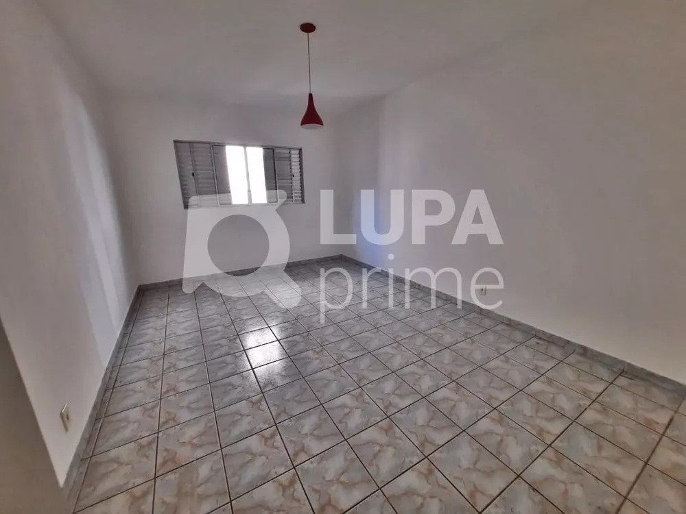 Casa para alugar com 1 quarto, 40m² - Foto 4