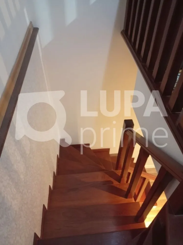 Casa, 3 quartos, 220 m² - Foto 1