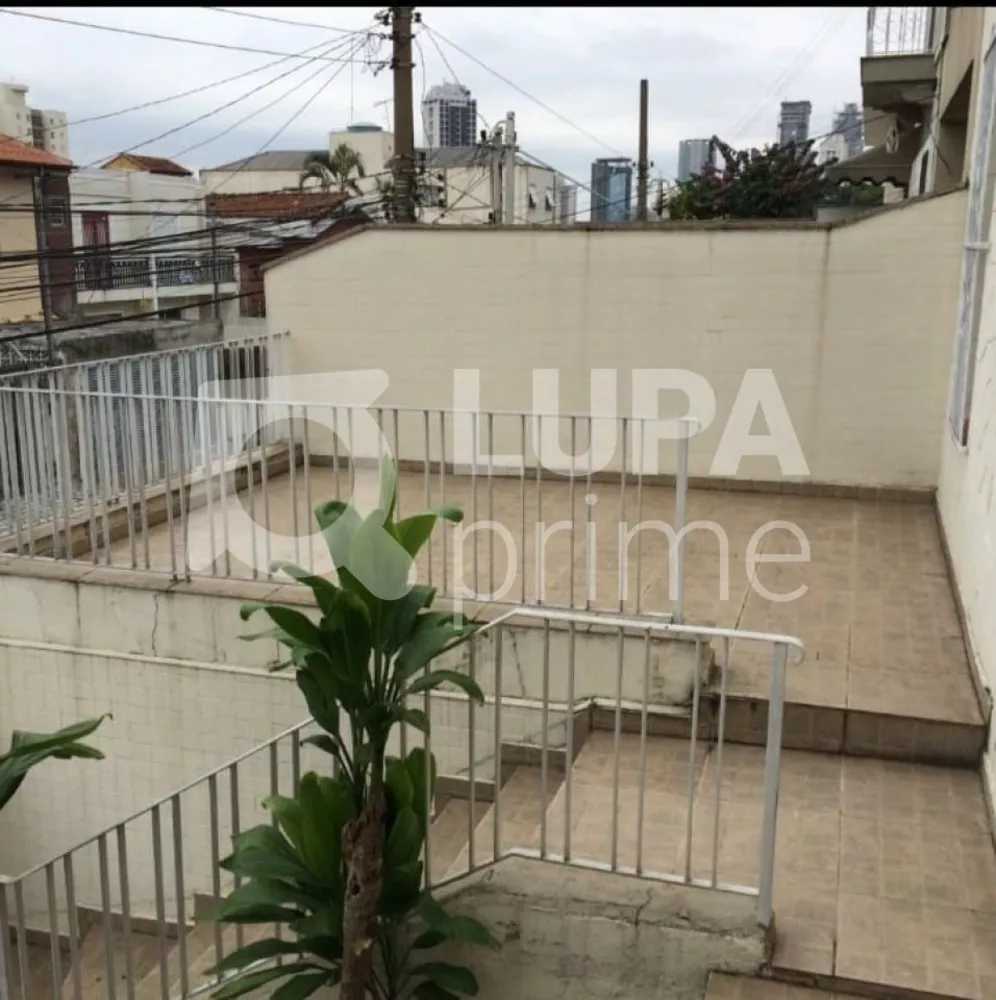 Casa à venda com 3 quartos, 240m² - Foto 4