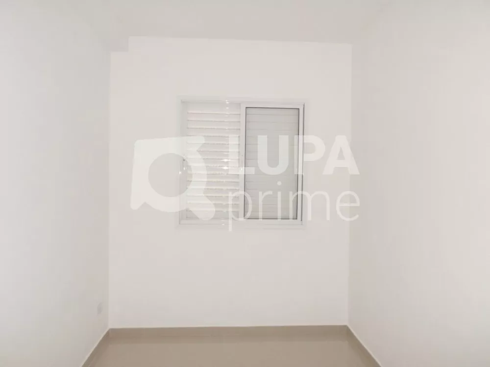 Apartamento à venda com 3 quartos, 70m² - Foto 2