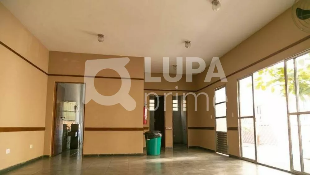 Apartamento à venda com 2 quartos, 62m² - Foto 3