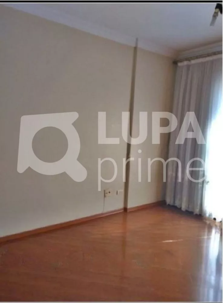 Apartamento à venda com 3 quartos, 76m² - Foto 2