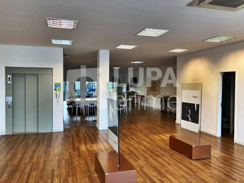 Prédio Inteiro, 3883 m² - Foto 1