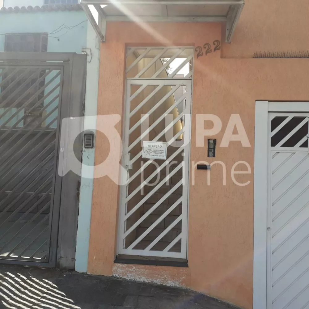 Casa à venda com 4 quartos, 200m² - Foto 4