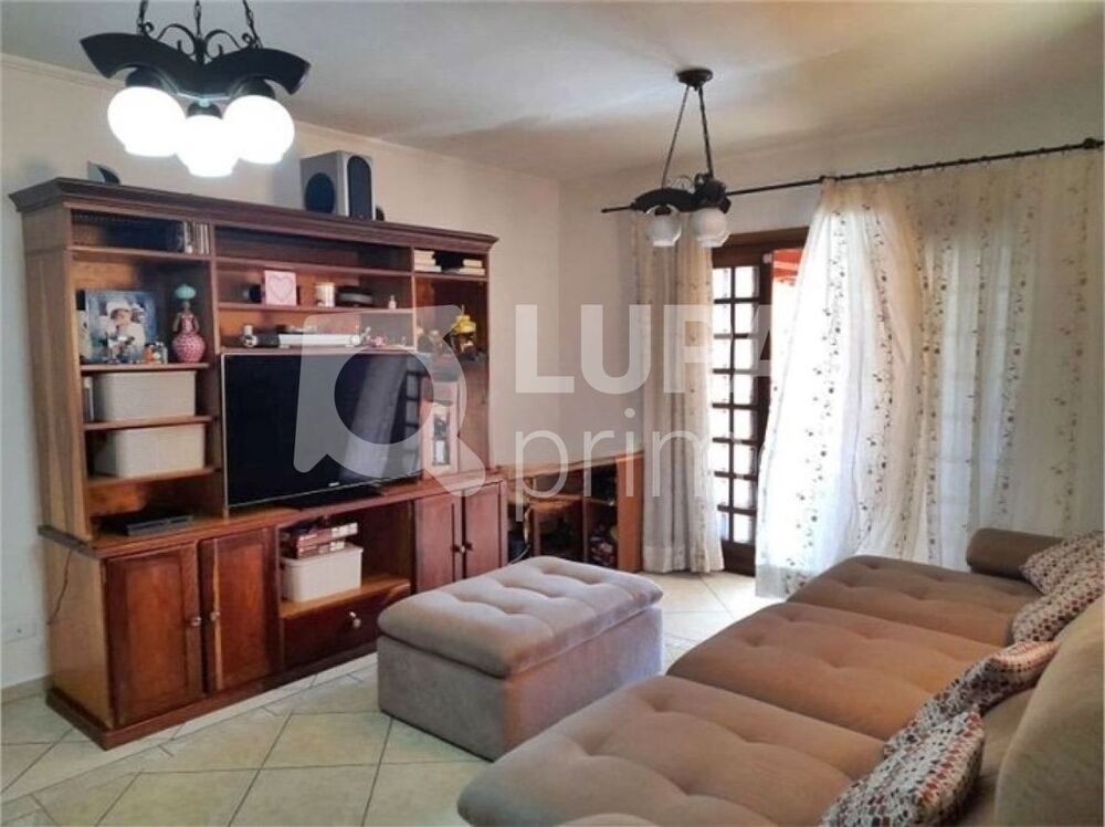 Casa, 3 quartos, 220 m² - Foto 1