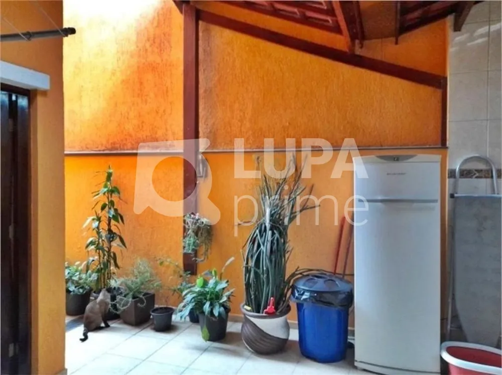Casa, 3 quartos, 220 m² - Foto 1