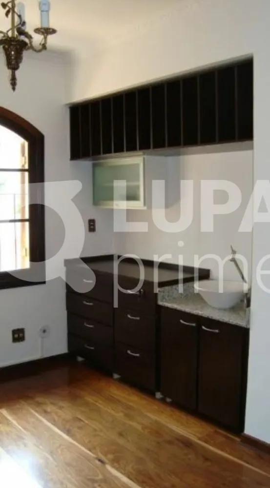 Casa, 4 quartos, 649 m² - Foto 1