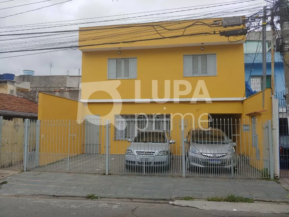 Casa à venda com 6 quartos, 180m² - Foto 1