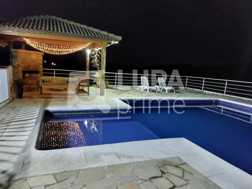 Casa, 3 quartos, 200 m² - Foto 1