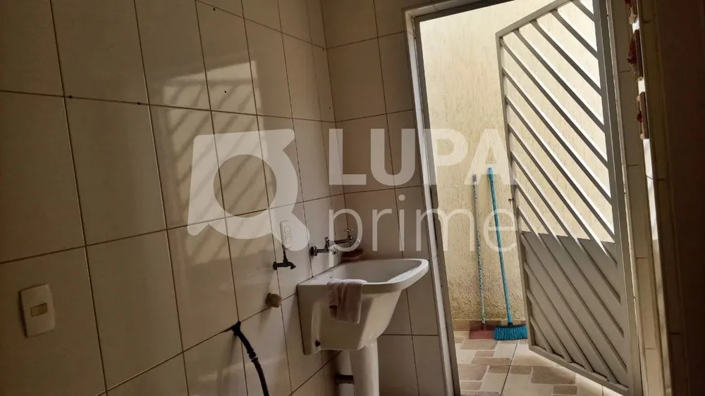 Casa, 3 quartos, 164 m² - Foto 2