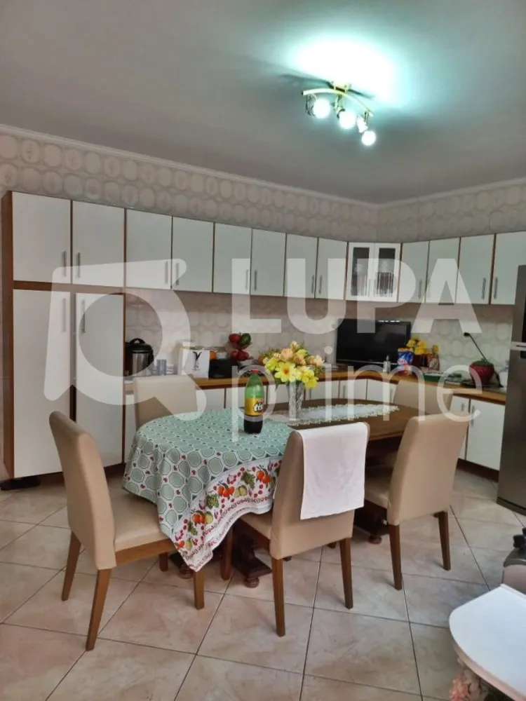 Casa, 3 quartos, 142 m² - Foto 6