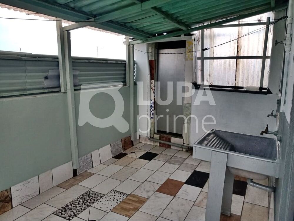 Casa para alugar com 2 quartos, 40m² - Foto 10