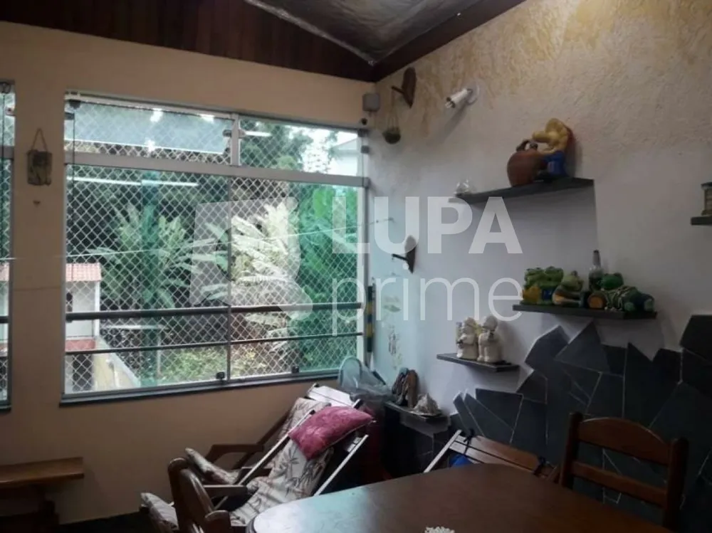 Casa, 6 quartos, 461 m² - Foto 2