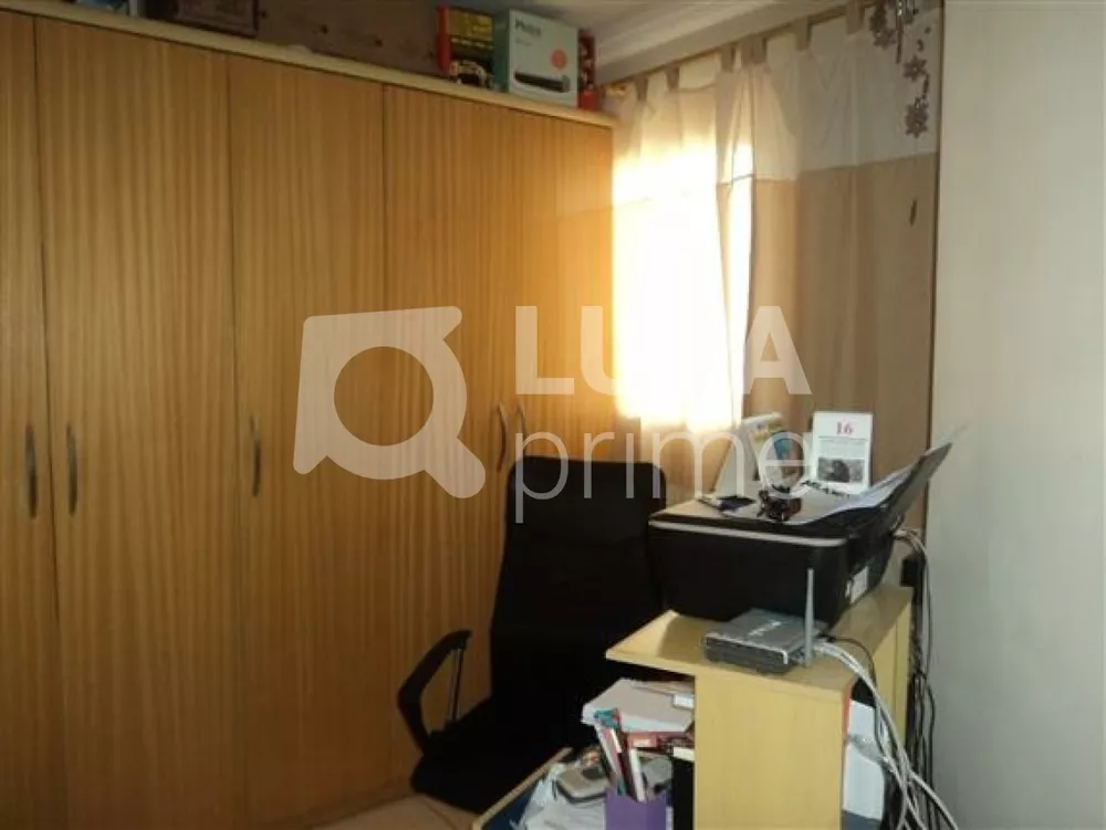 Apartamento à venda com 3 quartos, 75m² - Foto 4