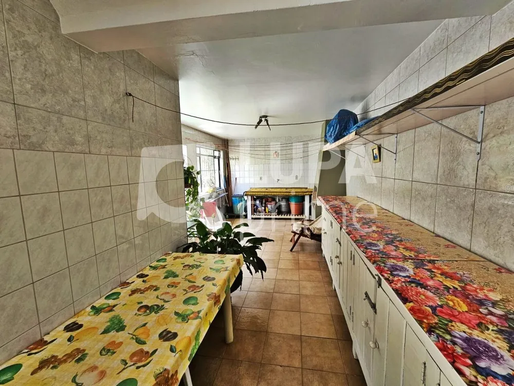 Casa, 3 quartos, 240 m² - Foto 3