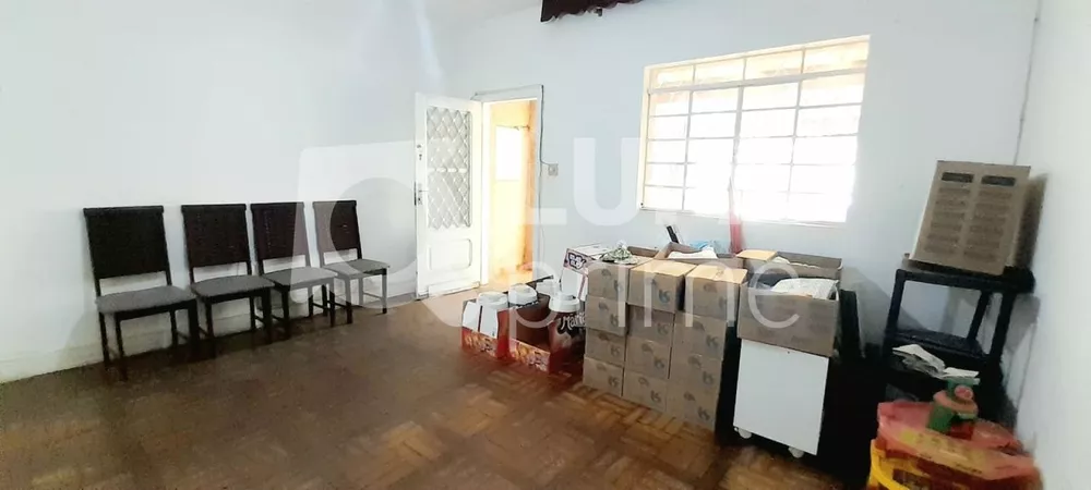 Casa à venda com 2 quartos, 100m² - Foto 1