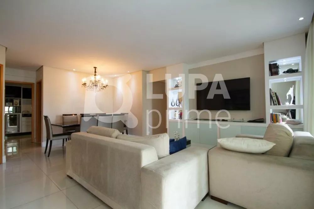 Apartamento à venda com 3 quartos, 130m² - Foto 3