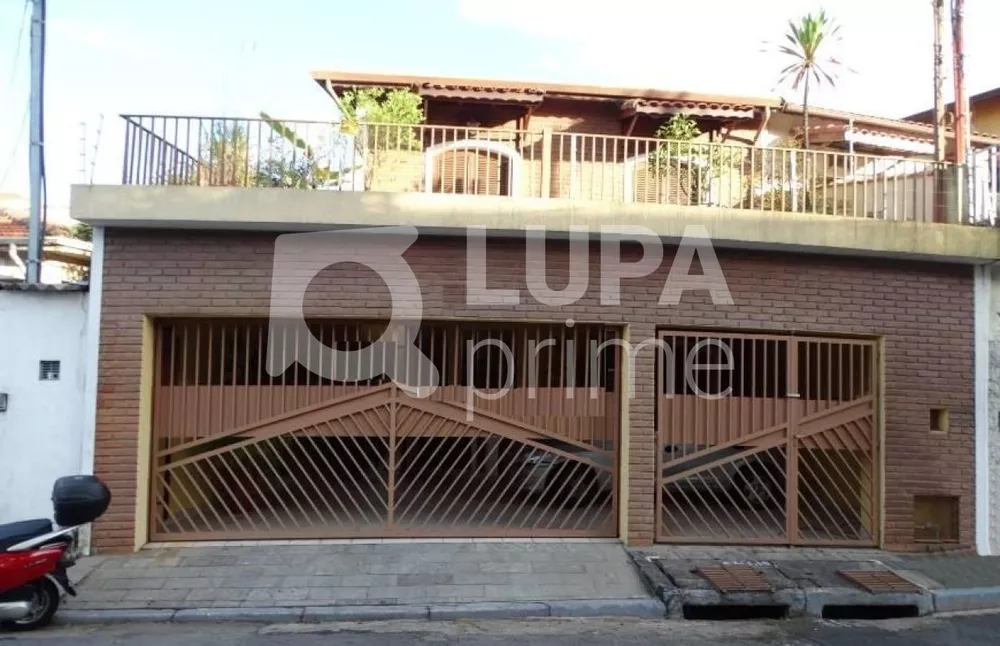 Casa à venda com 3 quartos, 133m² - Foto 1