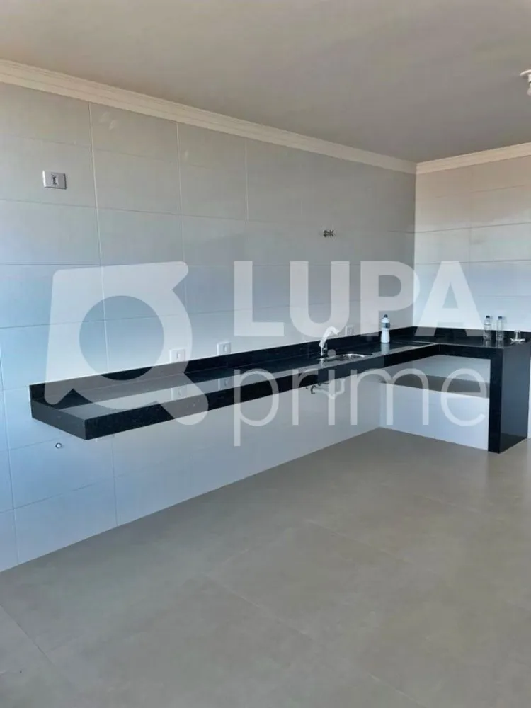 Casa, 3 quartos, 230 m² - Foto 7
