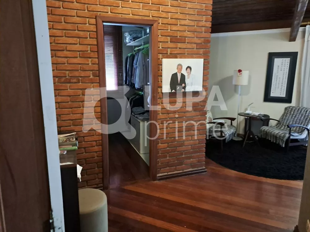 Casa à venda com 3 quartos, 325m² - Foto 4