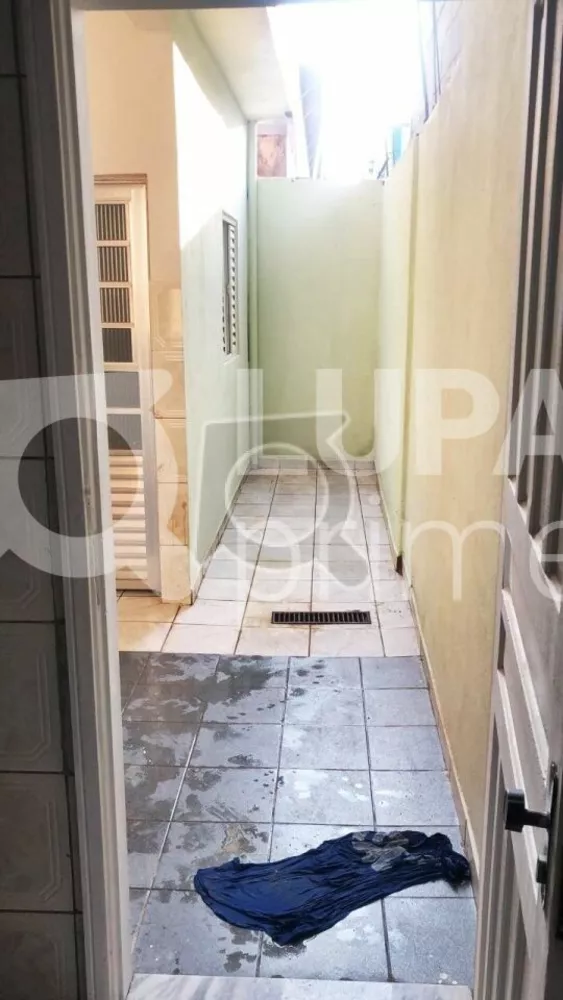 Casa à venda com 5 quartos, 125m² - Foto 11