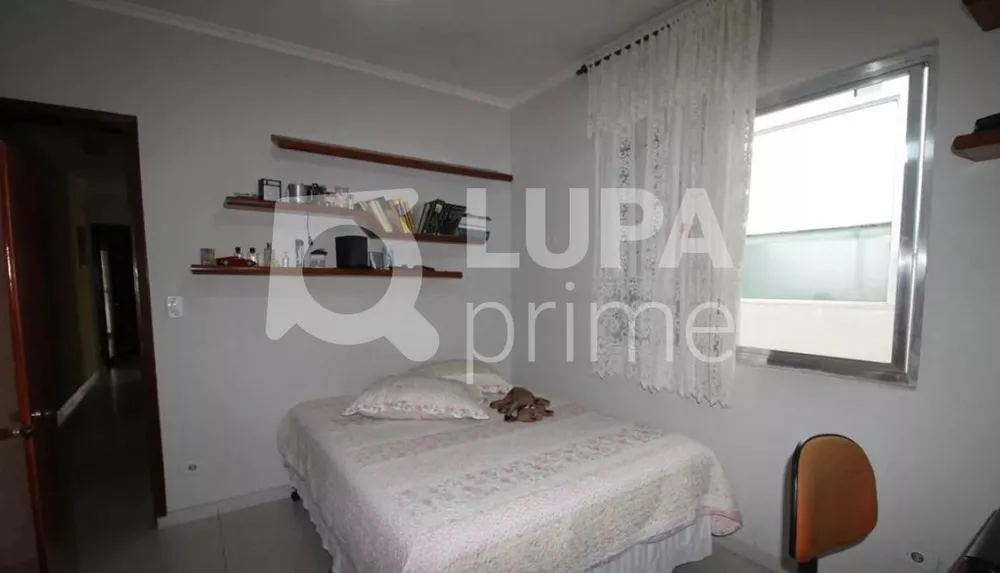 Casa, 4 quartos, 265 m² - Foto 8