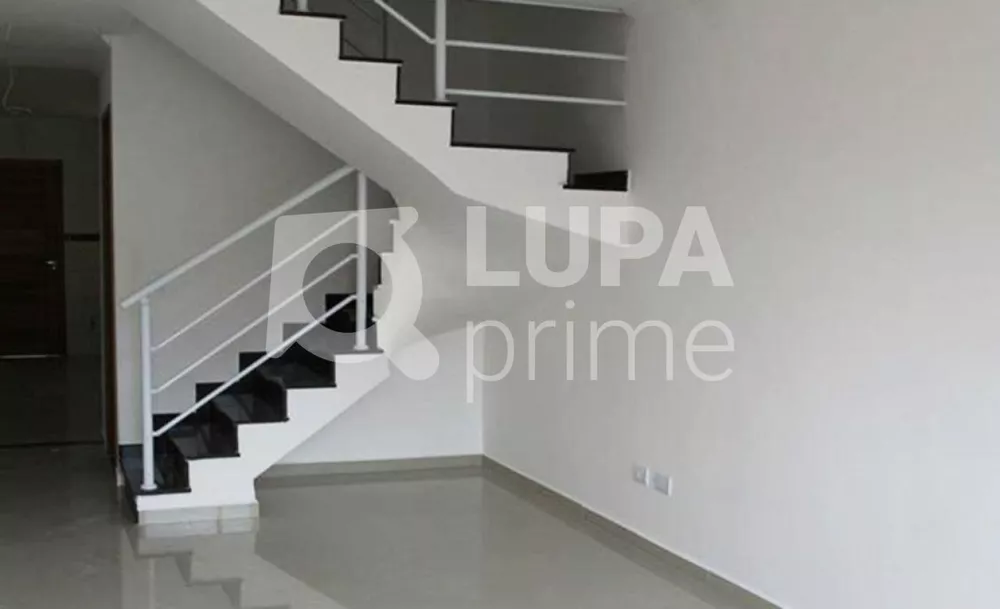 Casa à venda com 3 quartos, 150m² - Foto 1