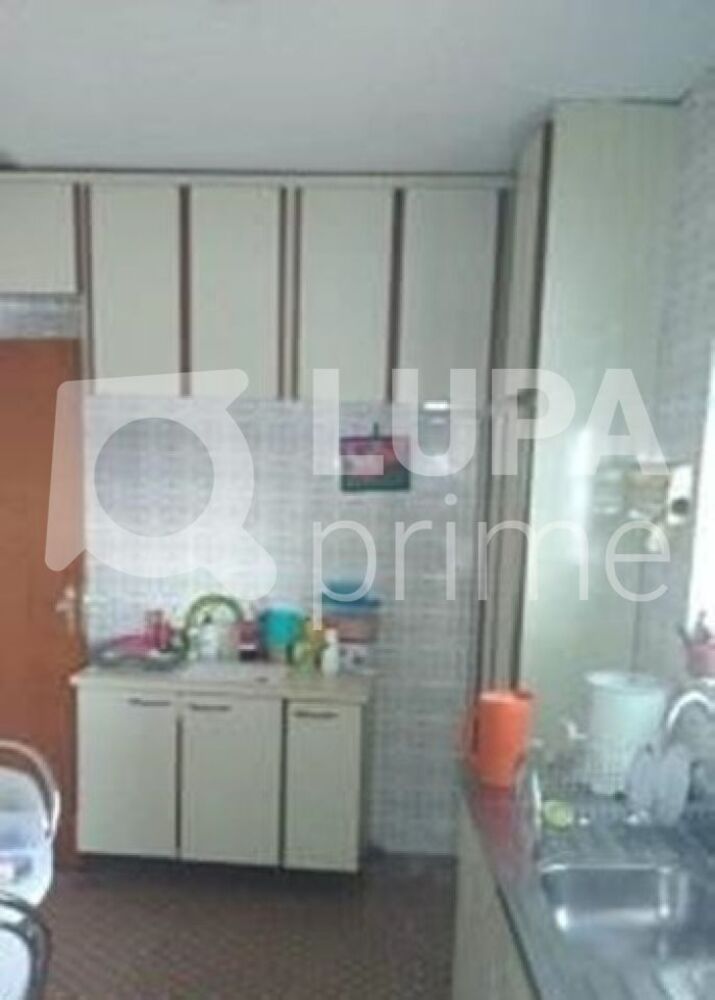 Casa à venda com 2 quartos, 160m² - Foto 9