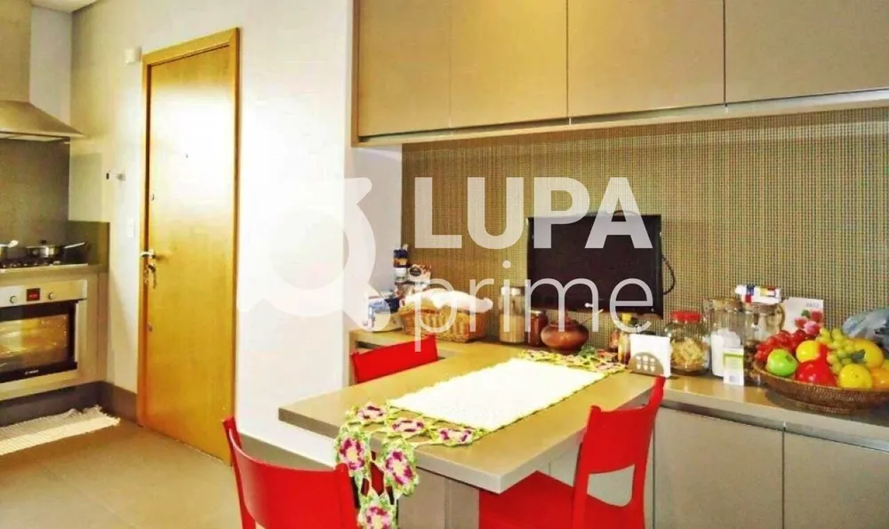 Apartamento, 3 quartos, 141 m² - Foto 2